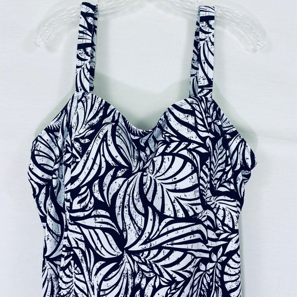 SWIMSUITS FOR ALL Leaf Print One Piece Swimsuit 28 - Picture 3 of 8
